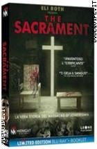 The Sacrament ( Blu - Ray Disc )