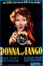 Donna Nel Fango